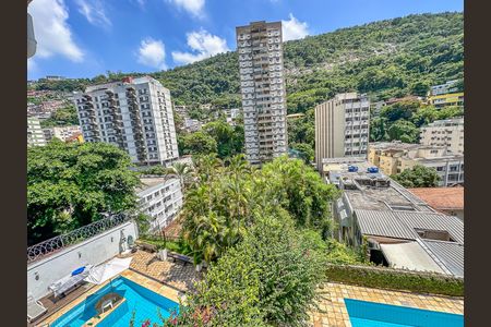 Casa à venda com 307m², 4 quartos e 2 vagas Casa à venda com 307m², 4 quartos e 2 vagasVista Cozinha