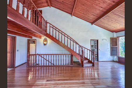 Casa à venda com 307m², 4 quartos e 2 vagas Casa à venda com 307m², 4 quartos e 2 vagasSala 1