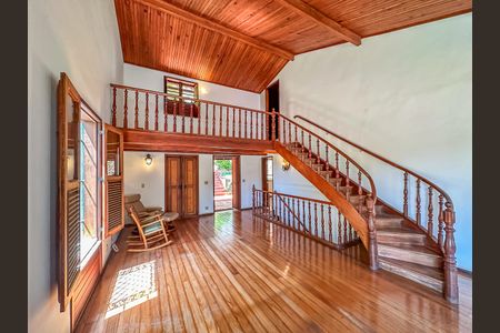 Casa à venda com 307m², 4 quartos e 2 vagas Casa à venda com 307m², 4 quartos e 2 vagasSala 2