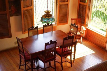 Casa à venda com 7 quartos, 307m² em Laranjeiras, Rio de Janeiro