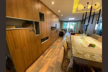 Apartamento à venda com 156m², 3 quartos e 3 vagas