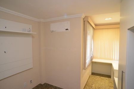 Apartamento à venda com 251m², 4 quartos e 2 vagasQuarto 2