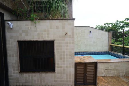 Apartamento à venda com 251m², 4 quartos e 2 vagasÁrea comum - Piscina