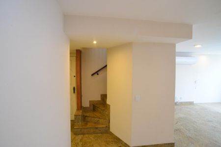 Apartamento à venda com 251m², 4 quartos e 2 vagasSala