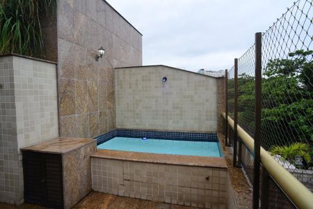 Apartamento à venda com 251m², 4 quartos e 2 vagasÁrea comum - Piscina