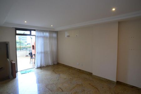 Apartamento à venda com 251m², 4 quartos e 2 vagasSala 2