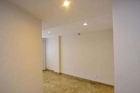 Apartamento à venda com 251m², 4 quartos e 2 vagasSala