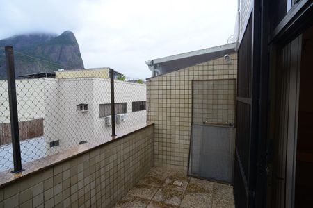 Apartamento à venda com 251m², 4 quartos e 2 vagasVaranda da Suíte 2