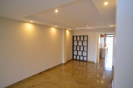 Apartamento à venda com 251m², 4 quartos e 2 vagasSala 2