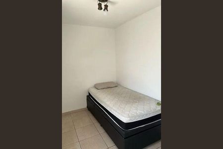 Casa à venda com 3 quartos, 130m² em Vila Santo Estefano, São Paulo