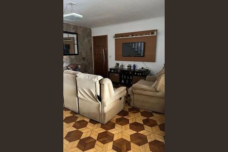 Casa à venda com 3 quartos, 130m² em Vila Santo Estefano, São Paulo