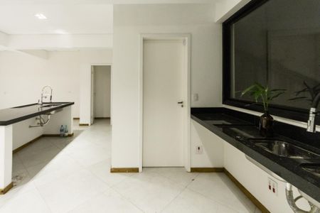 Casa para alugar com 355m², 4 quartos e 4 vagas Casa para alugar com 355m², 4 quartos e 4 vagasCozinha