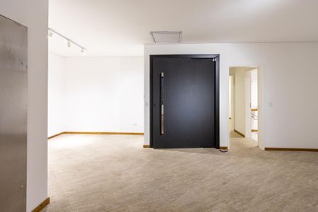 Casa para alugar com 355m², 4 quartos e 4 vagas Casa para alugar com 355m², 4 quartos e 4 vagasSala 2