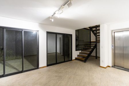 Casa para alugar com 355m², 4 quartos e 4 vagas Casa para alugar com 355m², 4 quartos e 4 vagasHall de Entrada