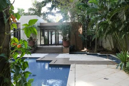 Apartamento à venda com 320m², 4 quartos e sem vaga