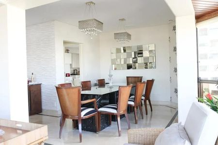 Apartamento à venda com 320m², 4 quartos e sem vaga