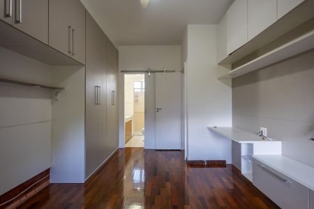 Apartamento à venda com 120m², 3 quartos e 1 vagaSuíte