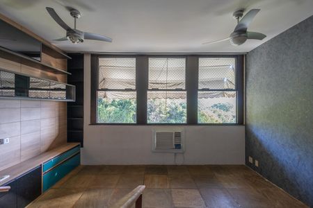 Apartamento à venda com 120m², 3 quartos e 1 vagaSala