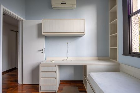 Apartamento à venda com 120m², 3 quartos e 1 vagaQuarto 2