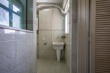 Apartamento à venda com 120m², 3 quartos e 1 vagaÁrea de Serviço