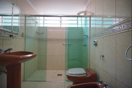 Casa à venda com 400m², 5 quartos e 3 vagasBanheiro Corredor 1