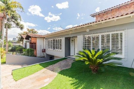 Casa à venda com 400m², 5 quartos e 3 vagasFachada Interna