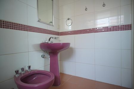 Casa à venda com 400m², 5 quartos e 3 vagasBanheiro da Suíte