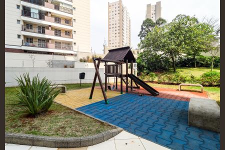 Apartamento à venda com 47m², 2 quartos e 1 vaga Apartamento à venda com 47m², 2 quartos e 1 vagaÁrea comum - Playground