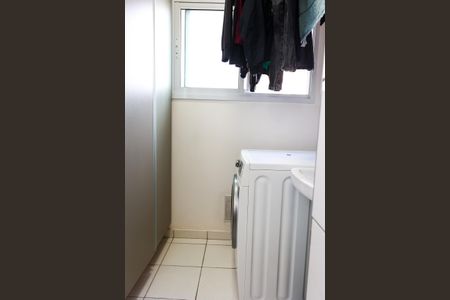 Apartamento à venda com 47m², 2 quartos e 1 vaga Apartamento à venda com 47m², 2 quartos e 1 vagaÁrea de Serviço