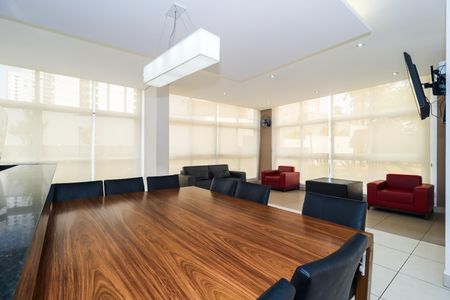 Apartamento à venda com 47m², 2 quartos e 1 vaga Apartamento à venda com 47m², 2 quartos e 1 vagaÁrea comum - Salão de festas