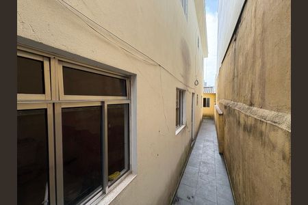 Casa à venda com 264m², 5 quartos e sem vagaQuintal entre as casas 