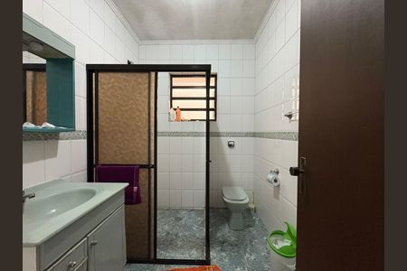 Casa à venda com 264m², 5 quartos e sem vagaBanheiro casa 2