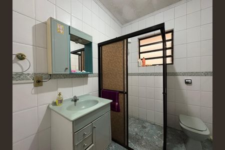 Casa à venda com 264m², 5 quartos e sem vagaBanheiro casa 2
