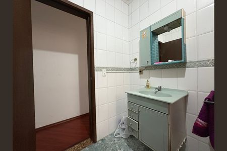 Casa à venda com 264m², 5 quartos e sem vagaBanheiro casa 2