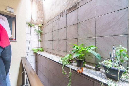 Apartamento à venda com 70m², 2 quartos e 2 vagasSacada do Quarto 2