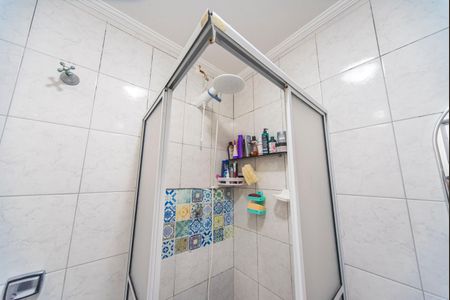 Apartamento à venda com 70m², 2 quartos e 2 vagasBanheiro do Quarto 2