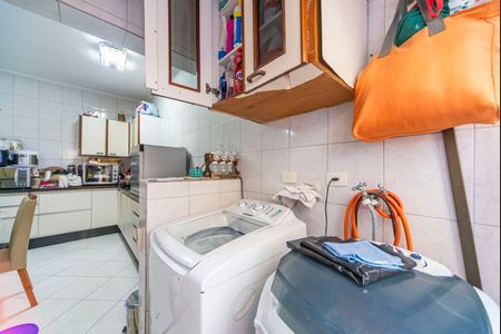 Apartamento à venda com 70m², 2 quartos e 2 vagasÁrea de Serviço