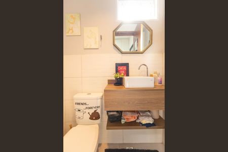 Casa à venda com 142m², 3 quartos e 2 vagasBanheiro de serviço