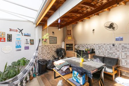 Casa à venda com 142m², 3 quartos e 2 vagasQuintal - Churrasqueira