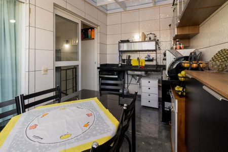 Apartamento para alugar com 84m², 2 quartos e 1 vagaCozinha