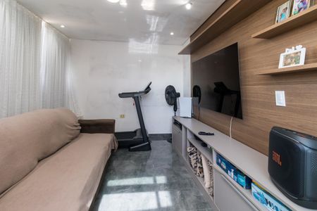 Apartamento para alugar com 84m², 2 quartos e 1 vagaSala