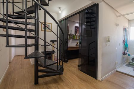 Apartamento para alugar com 84m², 2 quartos e 1 vagaEscada de acesso/Hall de acesso