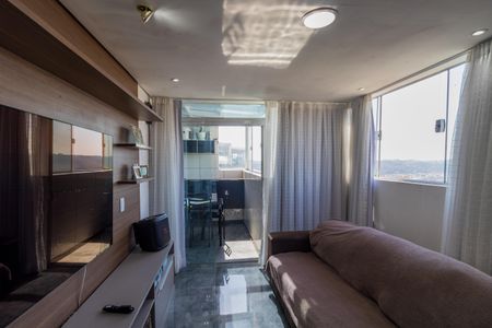 Apartamento para alugar com 84m², 2 quartos e 1 vagaSala