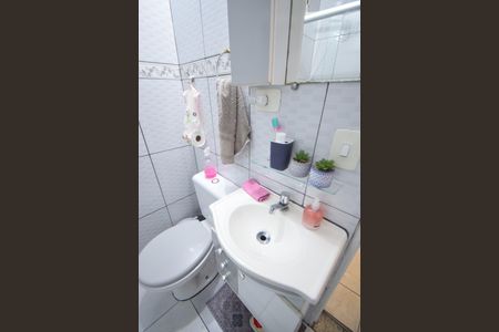 Casa à venda com 150m², 2 quartos e 1 vaga Casa à venda com 150m², 2 quartos e 1 vagaBanheiro