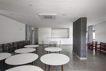 Apartamento à venda com 198m², 5 quartos e 2 vagas Apartamento à venda com 198m², 5 quartos e 2 vagasÁrea comum