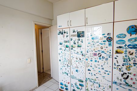 Apartamento à venda com 198m², 5 quartos e 2 vagas Apartamento à venda com 198m², 5 quartos e 2 vagasQuarto 2