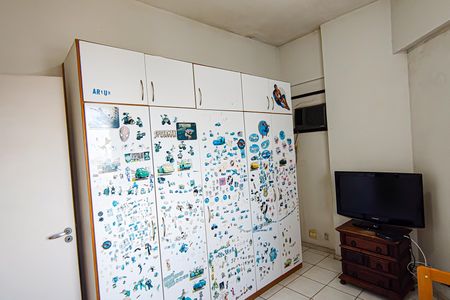 Apartamento à venda com 198m², 5 quartos e 2 vagas Apartamento à venda com 198m², 5 quartos e 2 vagasQuarto 2