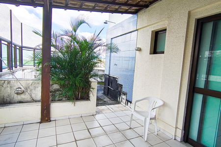 Apartamento à venda com 198m², 5 quartos e 2 vagas Apartamento à venda com 198m², 5 quartos e 2 vagasCobertura