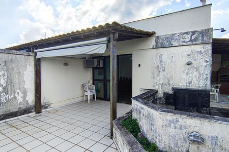 Apartamento à venda com 198m², 5 quartos e 2 vagas Apartamento à venda com 198m², 5 quartos e 2 vagasCobertura