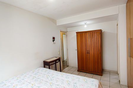 Apartamento à venda com 198m², 5 quartos e 2 vagas Apartamento à venda com 198m², 5 quartos e 2 vagasSuíte